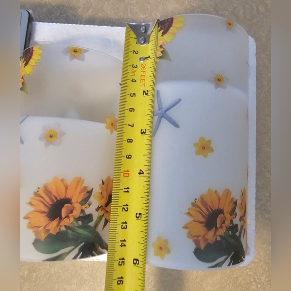 Sunflower LED Candle Set - Picture 3 of 5